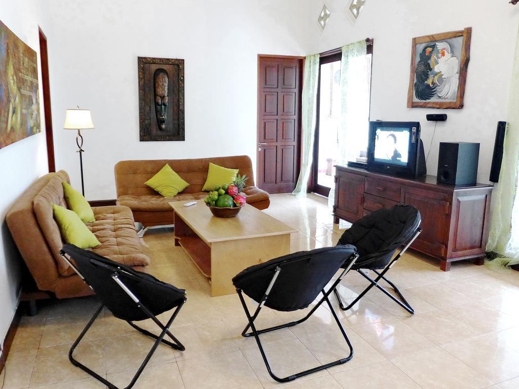 Villa Stella Garden Senggigi Bagian luar foto