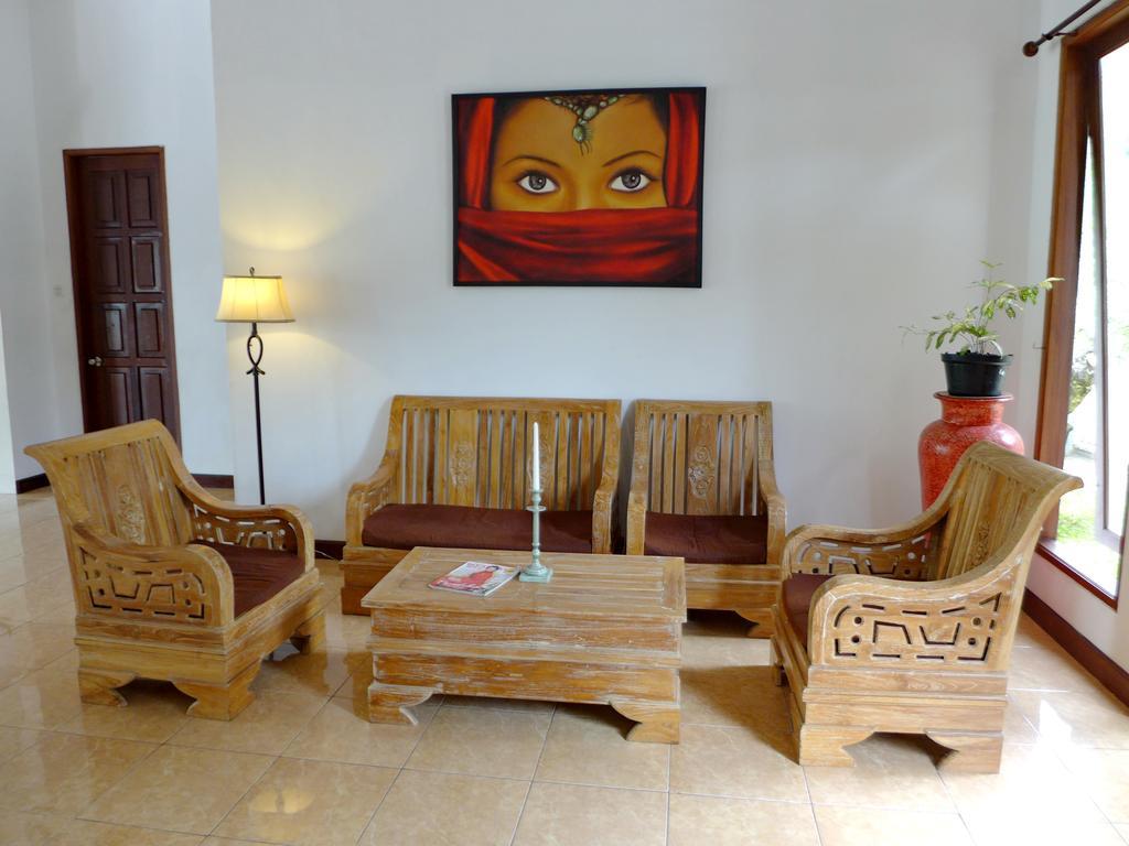 Villa Stella Garden Senggigi Bagian luar foto