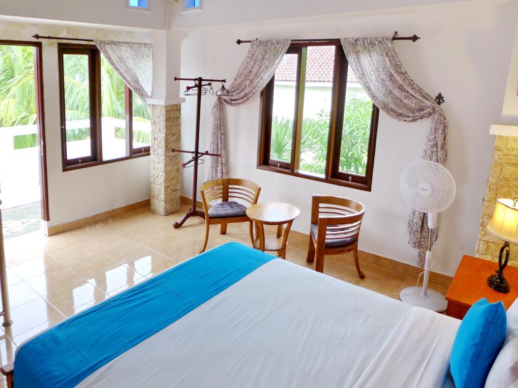 Villa Stella Garden Senggigi Bagian luar foto